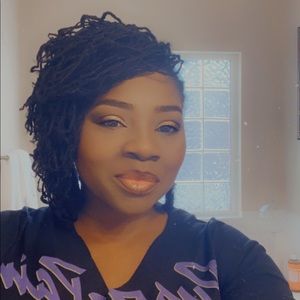 Meet your Posher, Veronica